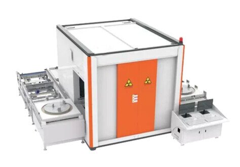 Radioscopia In-Line UNH 225 Xrayconsult - Controllo 100% Produzione Impianto di radioscopia industriale UNH 225 per il controllo qualità in-line automatizzato al 100% su componenti Automotive e Aerospaziali.