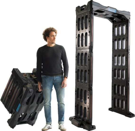 Immagine del Portale Magnetico Mobile (Modello S-Mobile) in fase di rapido montaggio/smontaggio per un controllo di sicurezza temporaneo.